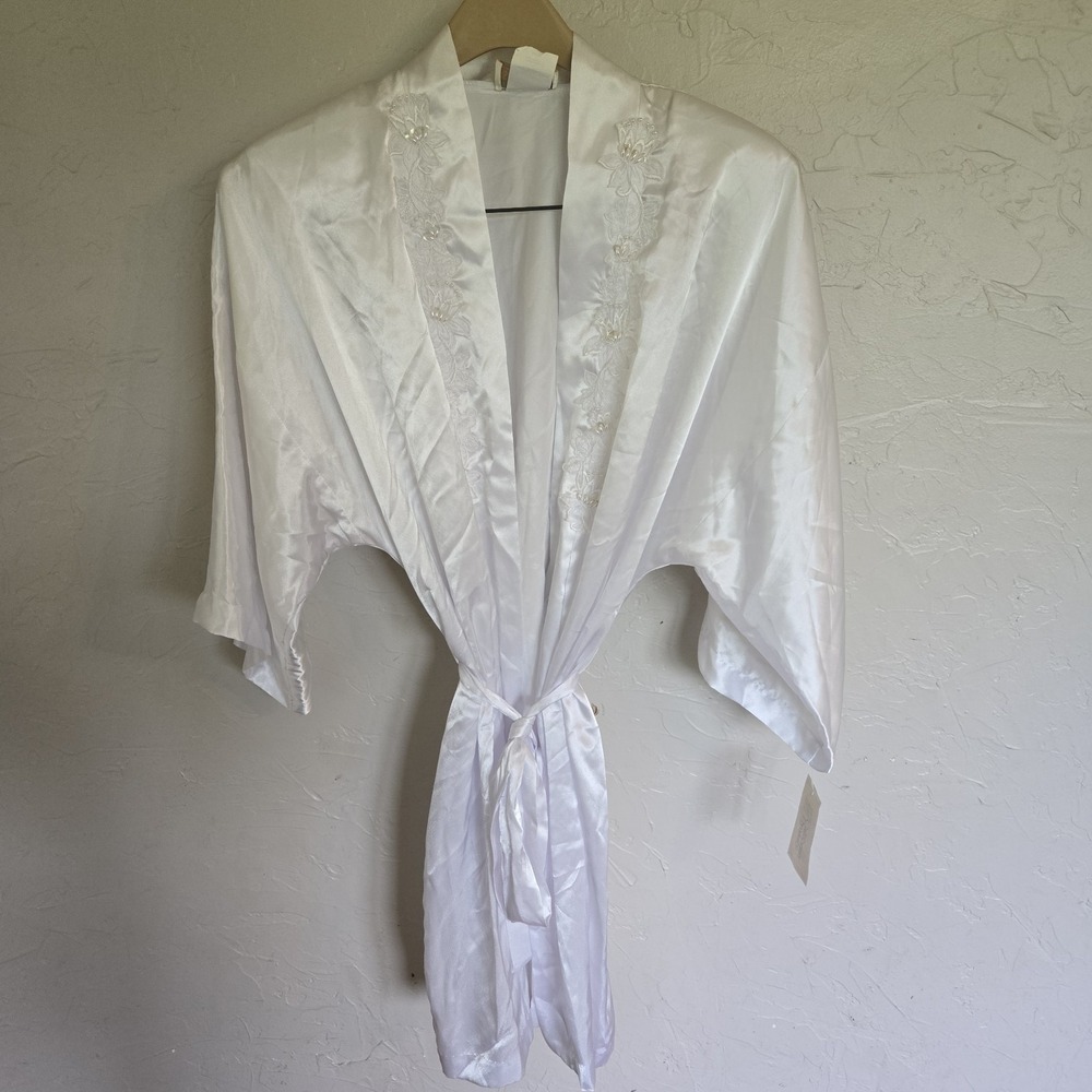 NWT VTG California Dynasty Short Robe Off White Ivory Large Lace Beading Wedding